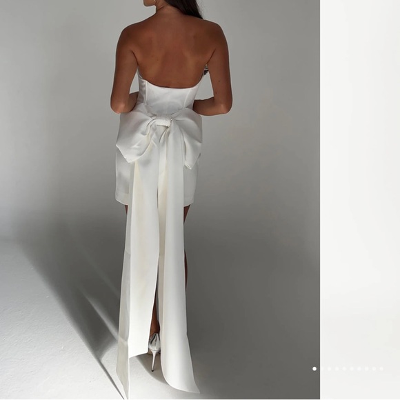 Meshki Meredith Strapless Bow Mini Dress NWT - Picture 2 of 8